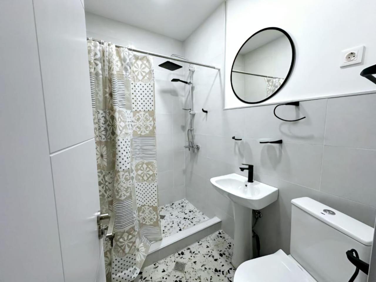 Hotel Home Tbilisi Luaran gambar